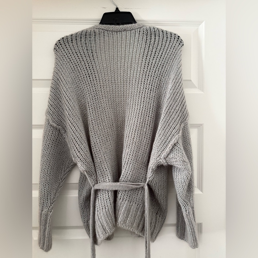 Zara Woman’s Gray Knit Women's Sweater M